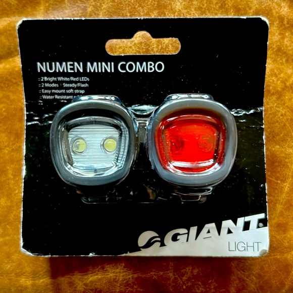 🌸5/$25🌸 NWT Numen Mini Combo Bike Lights - Picture 1 of 3